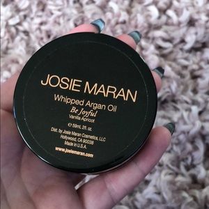 Josie Maran whipped argon oil  lotion